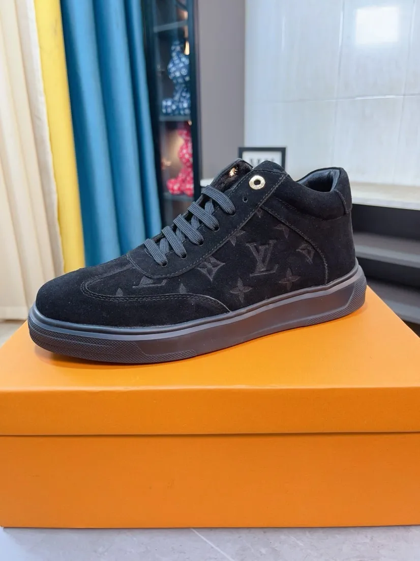 Ex-factory price 420🌹🌹[LV] The latest masterpiece of high-top men's shoes: the upper is made of Italian imported first-layer cowhide with special materials➕full genuine leather lining🔥, making walking more convenient and comfortable! Exclusive new style, stunning work [color]! Create a fashionable personality to set off your uniqueness! A must-have for trendy men! Classic🔥Number: 38-44